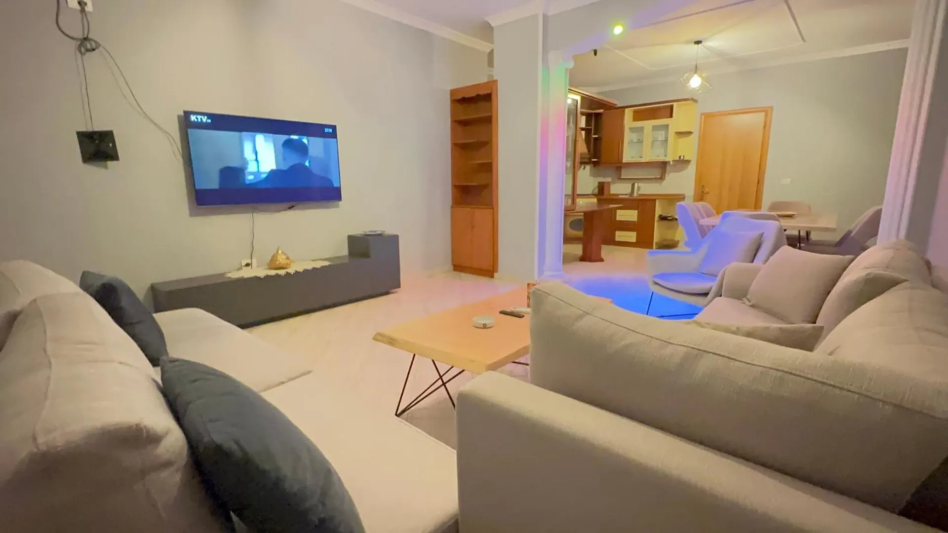 Dioras Apartment. Tirana 0*,  Albanië